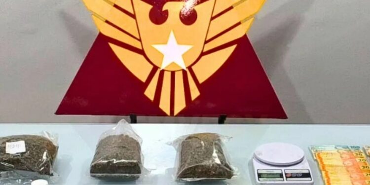 Polícia prende suspeitos e apreende drogas em operação na Ilha dos Araújos, em Valadares