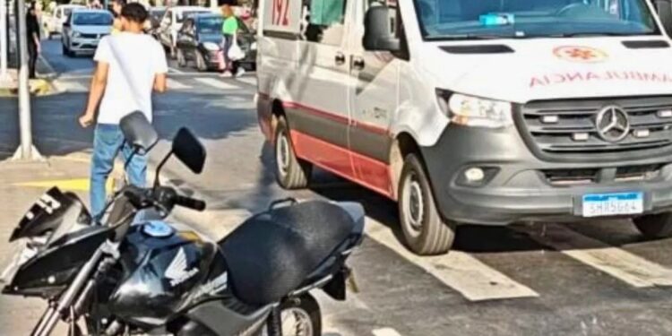 Idoso é atropelado no centro de Valadares