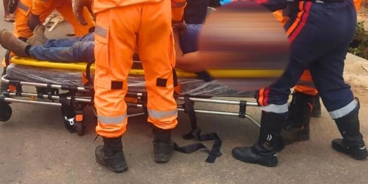 Idosa é atropelada pela própria caminhonete em Valadares; vizinho também fica ferido