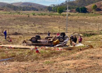 Motorista morre em acidente na BR-116, em Alpercata MG