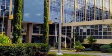 Servidores de Valadares enfrentam problemas em contracheques