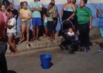 Moradores do Residencial Serra Lima em Valadares, protestam por falta d’água