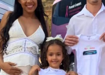 Apaixonado por ônibus faz chá revelação com veículos da Viação Águia Branca