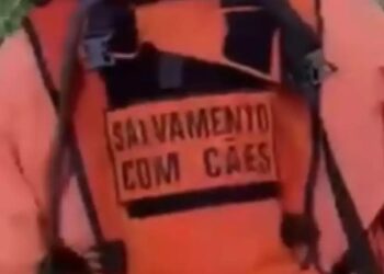 Bombeiros resgatam idosa desaparecida, com ajuda do canil de Valadares, em Cel. Fabriciano.
