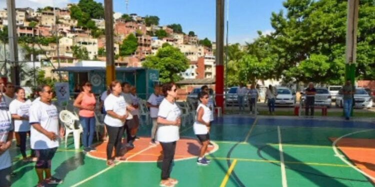 CEU das Artes oferece aulas de música e basquete em Valadares
