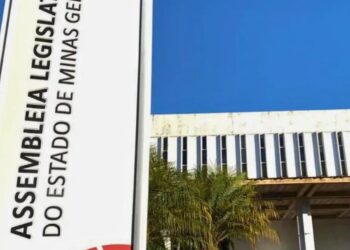 ALMG aprova em definitivo reajuste para servidores estaduais