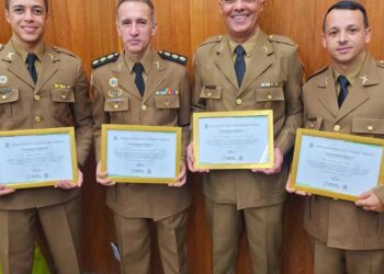 Militares da 8ª RPM recebem homenagem no “Dia da Segurança Pública” de Governador Valadares