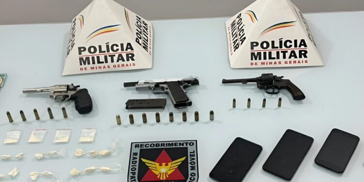 Jovens que ostentavam armas nas redes sociais são presos em Valadares