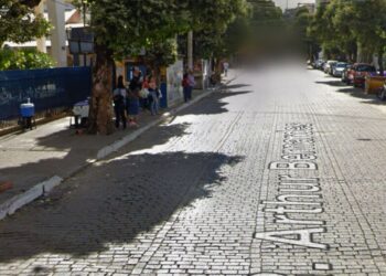 Mulheres são assaltadas no centro de Governador Valadares por homem armado