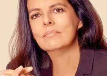 Primeira mulher a ter fortuna maior que 100 bi de dólares tem vida discreta e sem muitos luxos