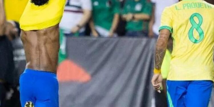 Nos acréscimos, Endrick salva e garante vitória do Brasil em amistoso contra o México