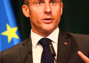 Emmanuel Macron dissolve parlamento e convoca novas eleições na França