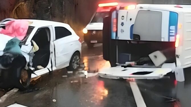 Enfermeira morre em acidente na BR-262, em MG