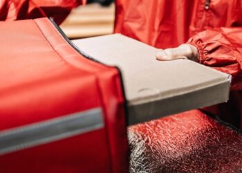 Entregador de pizza é assaltado em Governador Valadares