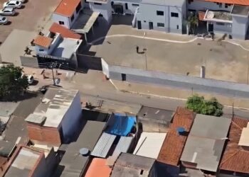 PM prende homem com munições durante operação em meio à saída temporária de presos em Valadares