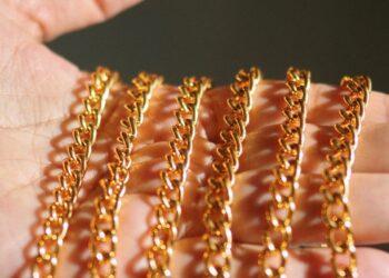 Negociante de ouro é assaltado por falso cliente em casa, em Valadares