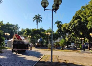 Prefeitura de Valadares revitaliza sistema de iluminação da Praça dos Pioneiros