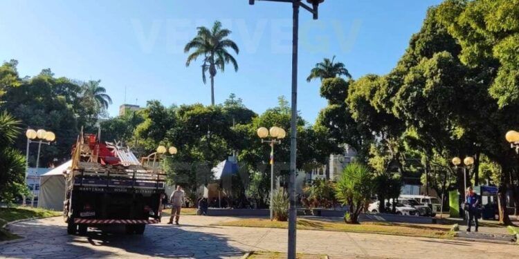 Prefeitura de Valadares revitaliza sistema de iluminação da Praça dos Pioneiros