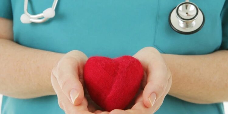 Escola Carlos Luz, em Valadares, abre inscrições para curso Técnico em Enfermagem