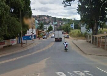 Mudança na sinalização na saída do Jardim Pérola, em Valadares