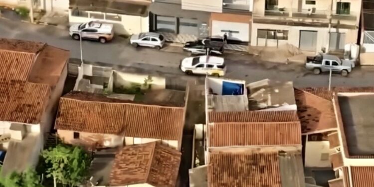 Polícia Militar e Ministério Público realizam operação contra tráfico e homicídios em Conselheiro Pena MG