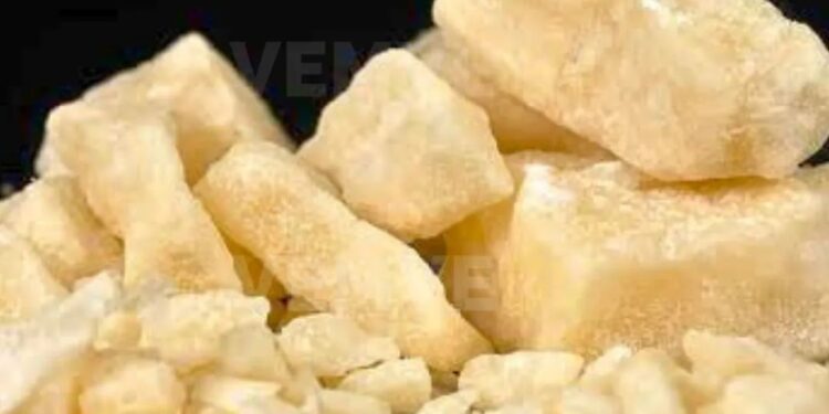 Pai é preso por tentar vender a filha por R$ 65 para comprar crack em MG