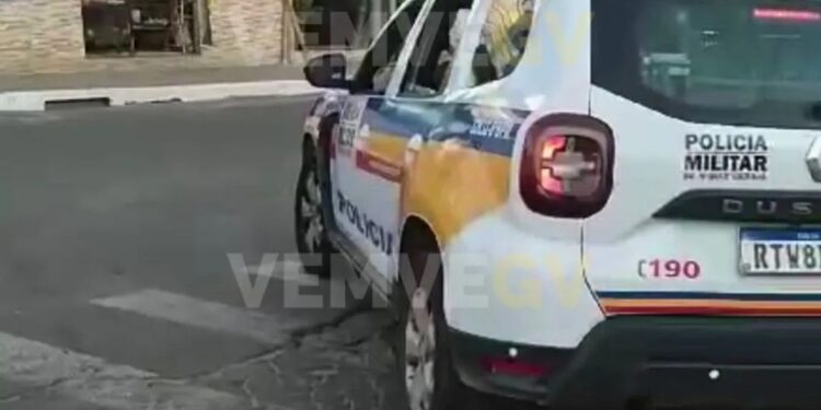 Adolescente armado realiza série de assaltos em Governador Valadares