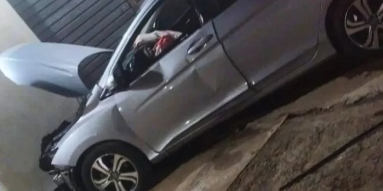 Motorista de aplicativo é rendido e colocado no porta-malas, em Valadares.