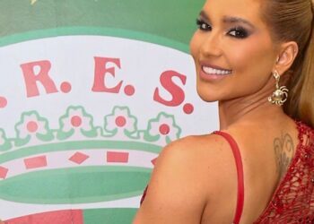 Em êxtase, Virginia fala após estreia na Grande Rio