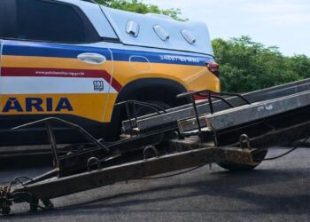 Homem é preso com reboque adulterado na BR-259, em Aimorés