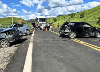 Ultrapassagem proibida termina em morte na BR-381, em Galiléia MG