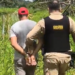 Homem agride mulher, leva filho de 6 meses para mata e é preso pela PM