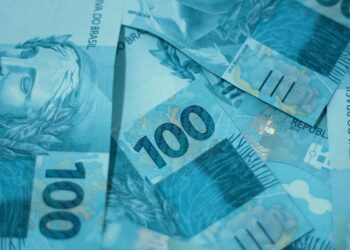 PIS/Pasep paga abono a 2 milhões nesta segunda