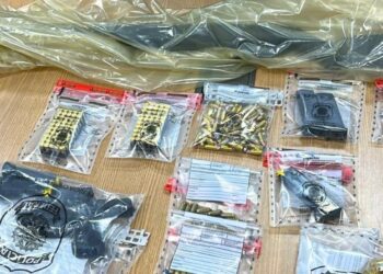 Operação mira suspeito violento e apreende armas em Valadares