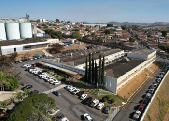 Cooxupé fatura 17 bi e distribuirá 185 milhões