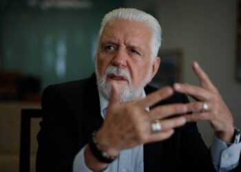 Jaques Wagner é alvo de operação da PF no Caso Master