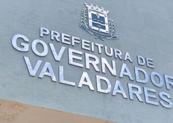 Agentes podem perder reajuste e ainda ter valores descontados, em Valadares
