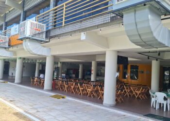O que está acontecendo no bar principal do Clube Filadélfia, em Valadares?