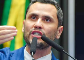 Cleitinho desiste da disputa pelo Governo de Minas, afirma Republicanos
