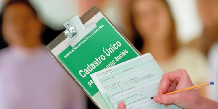 Mutirão do CadÚnico será realizado em 27 bairros de Valadares