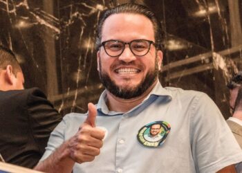 Enes Candido se intitula líder em envio de recursos e anuncia nova candidatura.