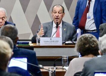 CCJ aprova fim da escala 6×1 no Senado