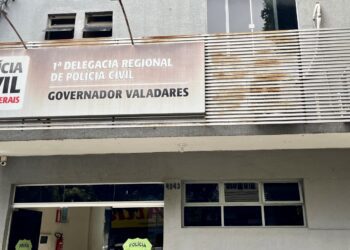 Mulher é ameaçada de morte dentro de apartamento em GV