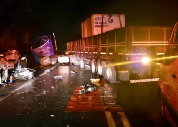 Motorista morre após ficar em acidente na BR-259, em Valadares