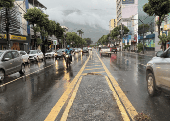 100 mm de chuva: Governador Valadares entra em alerta laranja