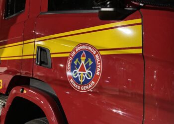 Incêndio atinge restaurante no Centro de Governador Valadares