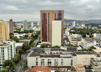 Calor ou chuva? Veja a previsão para o feriadão em MG