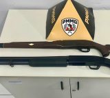 Dupla é presa com armamento em carrinho de mão em Valadares