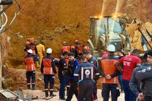Quatro pessoas morrem soterradas durante obra no Espírito Santo