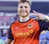 Valadarense é campeão da ASEAN Cup pelo Vietnã